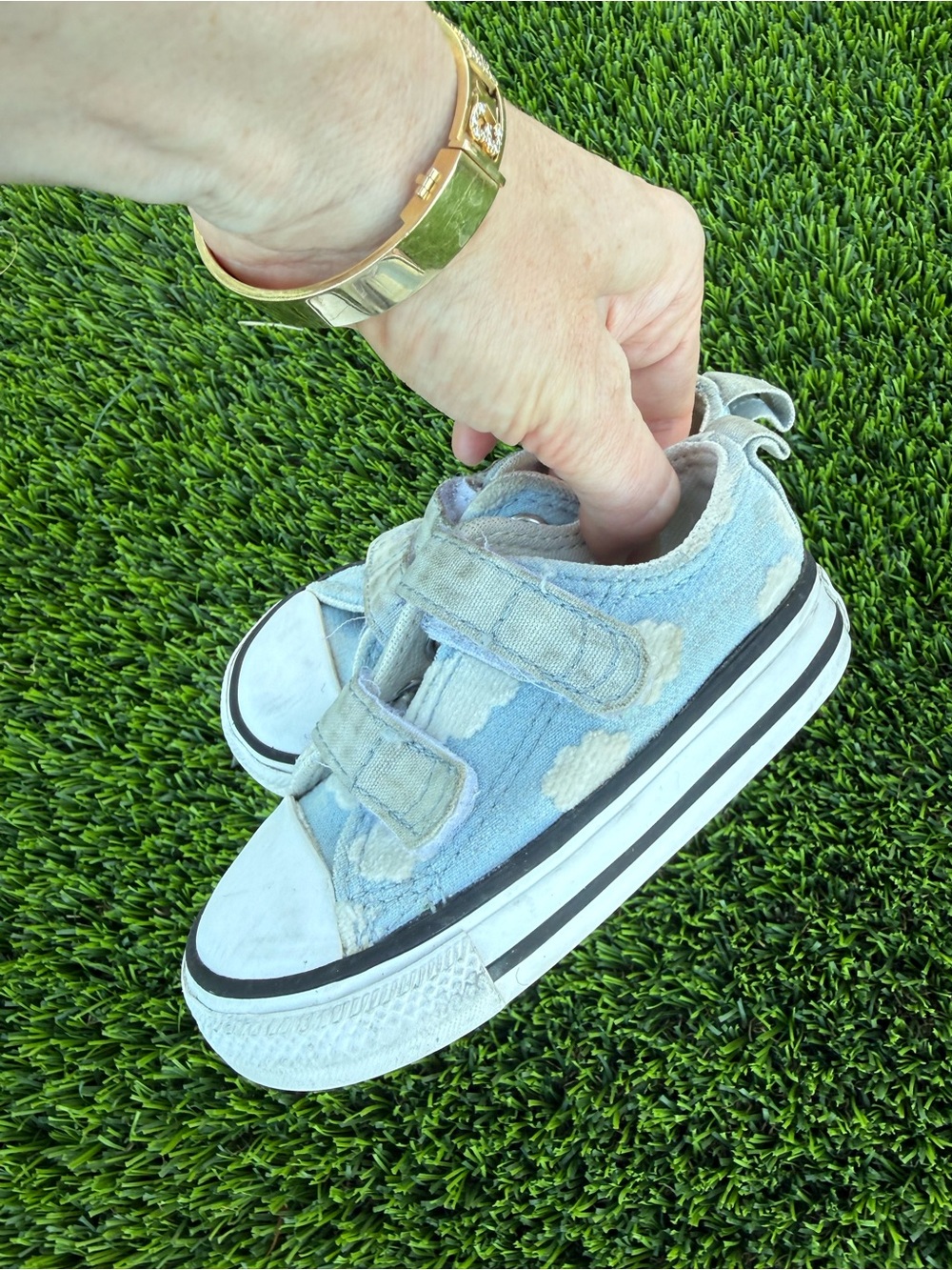 Cloud Velcro Converse